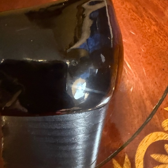 Salvatore Ferragamo Black Patent Vera Bow Shoes Size 9 1” heel MSRP $895 - Picture 13 of 14